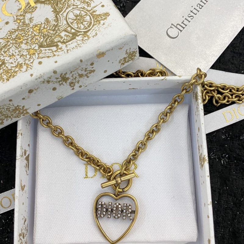 chr1st1an D10r necklaces